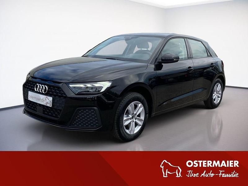 Mythosschwarz Gebraucht 2025 Audi A1 Sportback Kleinwagen | 24.880 € (Fairer Preis) - Bild 1/4