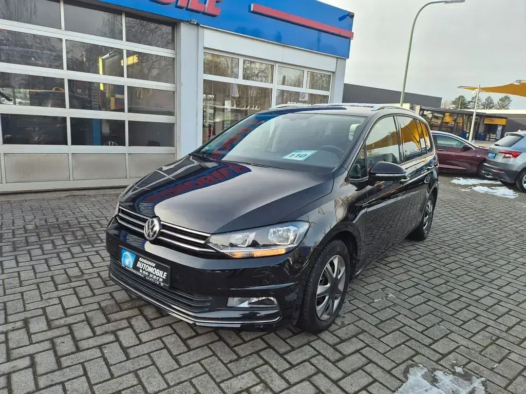 Gebraucht VW Touran Sound 116 PS (85 kW) 2018 Schwarz Van / Kleinbus
