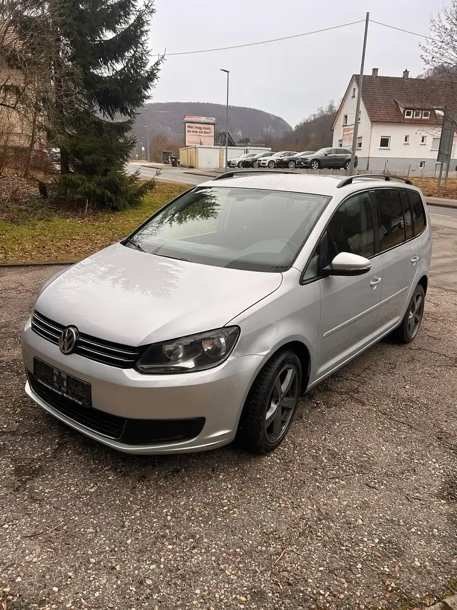 Gebraucht VW Touran 138 PS (101 kW) 2013 Silber Van / Kleinbus