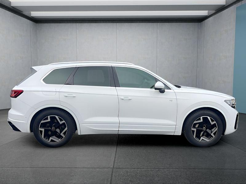 Gebraucht VW Touareg 231 PS (169 kW) 2025 Weiß SUV