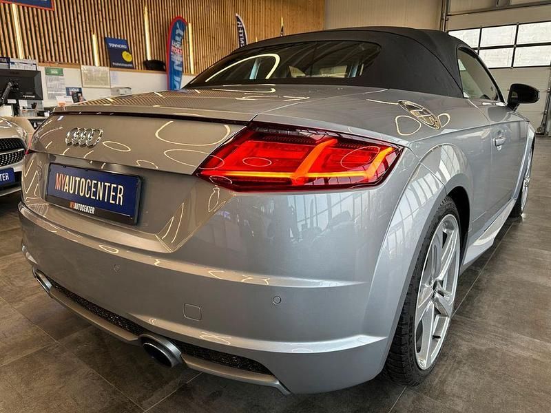 Gebraucht Audi TT S-Line 230 PS (169 kW) 2015 Silber Coupé