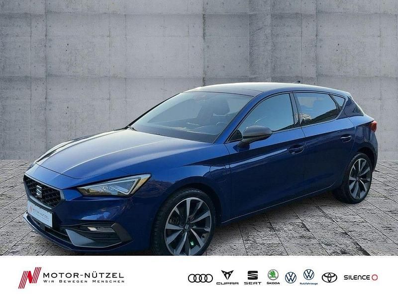 Blau Gebraucht 2021 Seat Leon FR-Line Limousine | 21.360 € (Fairer Preis) - Bild 1/4