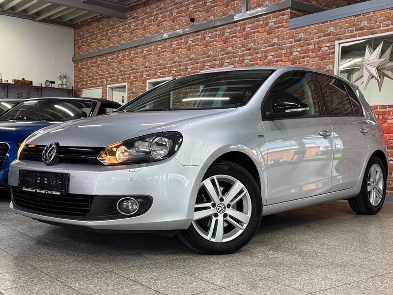 Silber Gebraucht 2012 VW Golf VI Match Limousine | 8.980 € (Fairer Preis) - Bild 1/4