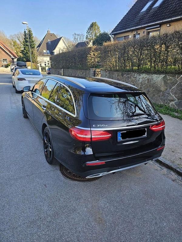 Gebraucht Mercedes E350 258 PS (189 kW) 2019 Schwarz Kombi