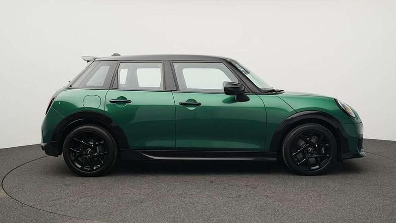 Gebraucht Mini John Cooper Works 156 PS (114 kW) 2025 Grün Kleinwagen
