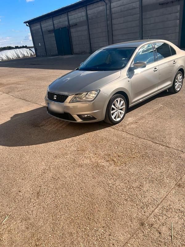 Second-hand Seat Toledo Reference 86 CP (63 kW) 2014 Hatchback