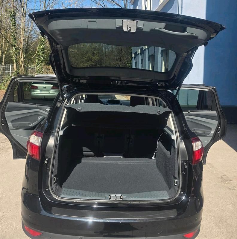 Gebraucht Ford C-MAX 105 PS (77 kW) 2014 Schwarz Van / Kleinbus