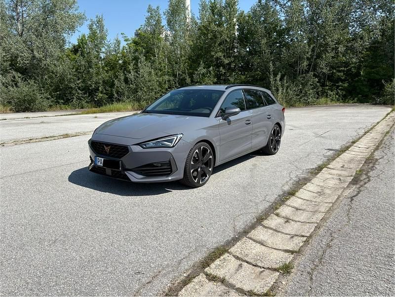 Grau Gebraucht 2022 Cupra Leon VZ Kombi | 30.990 € (Guter Preis) - Bild 1/4
