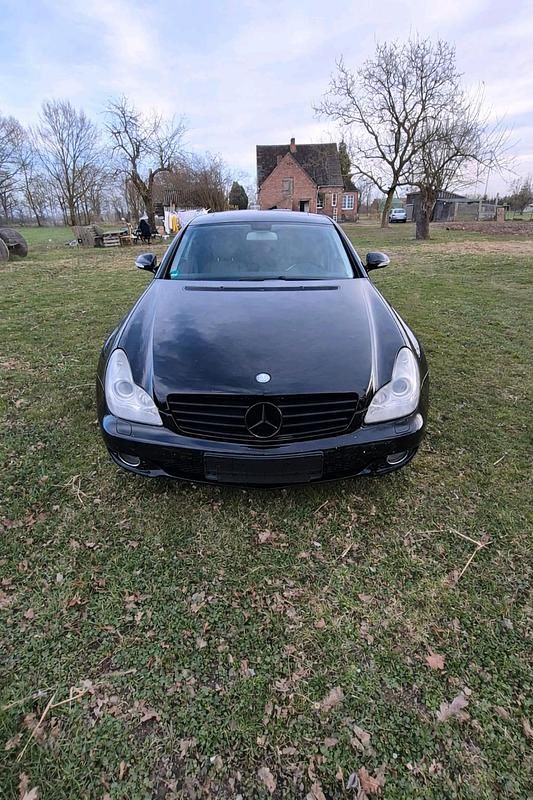 Gebraucht Mercedes CLS320 224 PS (164 kW) 2007 Beige Limousine