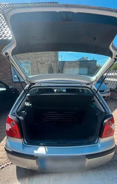 Gebraucht VW Polo 64 PS (47 kW) 2004 Silber Kleinwagen
