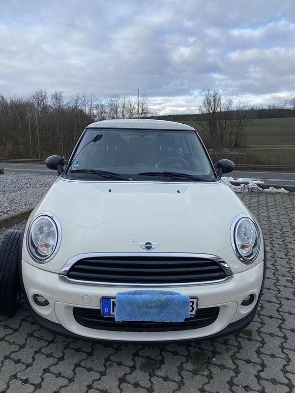 Gebraucht Mini ONE 75 PS (55 kW) 2011 Weiß Kleinwagen