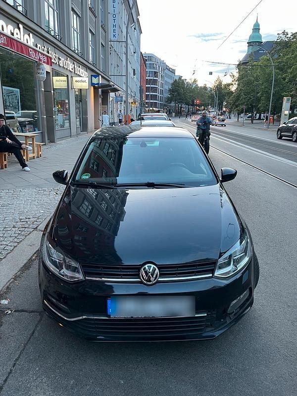 Schwarz Gebraucht 2015 VW Polo Kleinwagen | 3.950 € (Superpreis) - Bild 1/4