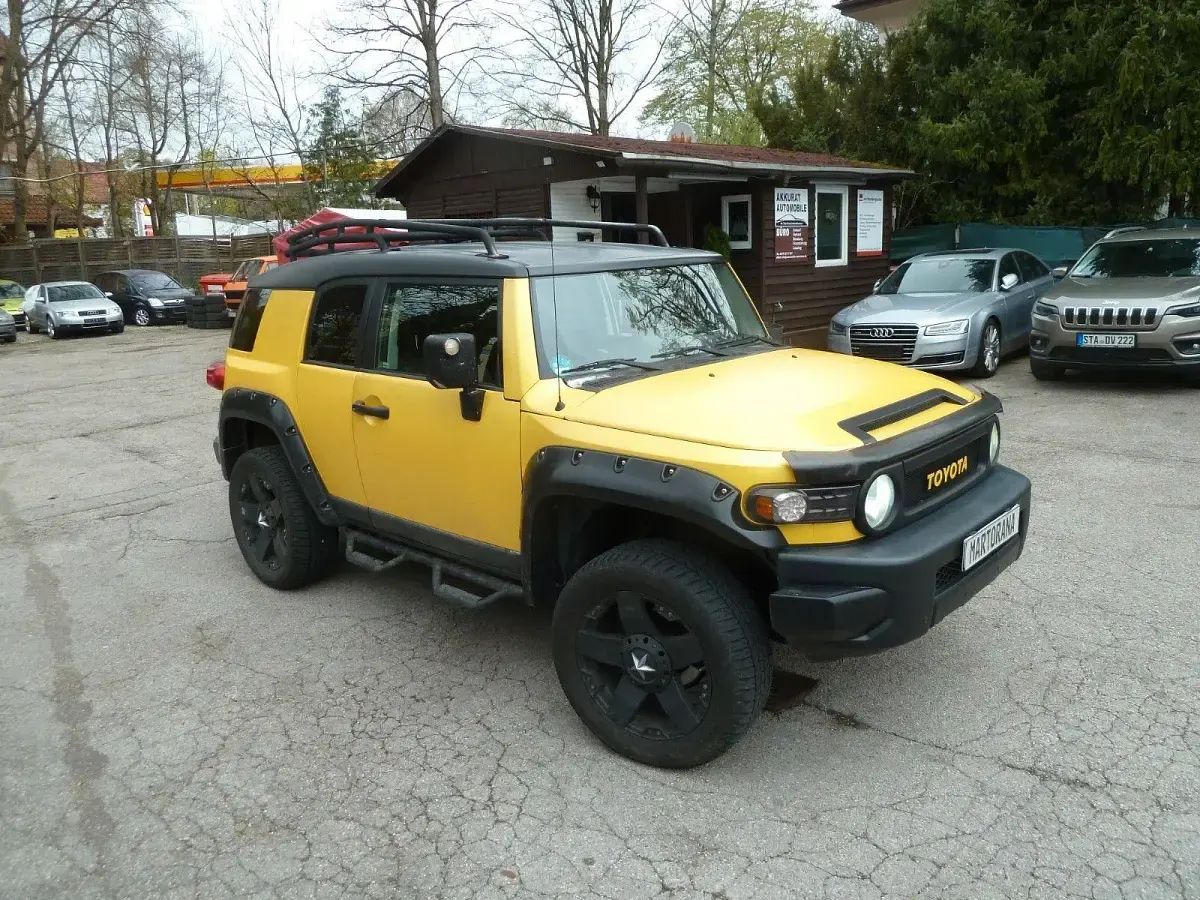 Gebraucht Toyota FJ 242 PS (177 kW) 2009 Silber SUV