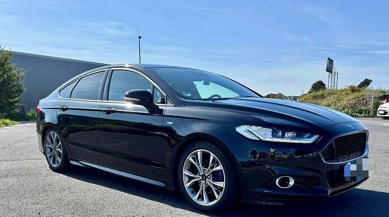 Gebraucht Ford Mondeo ST-Line 165 PS (121 kW) 2018 Schwarz Limousine