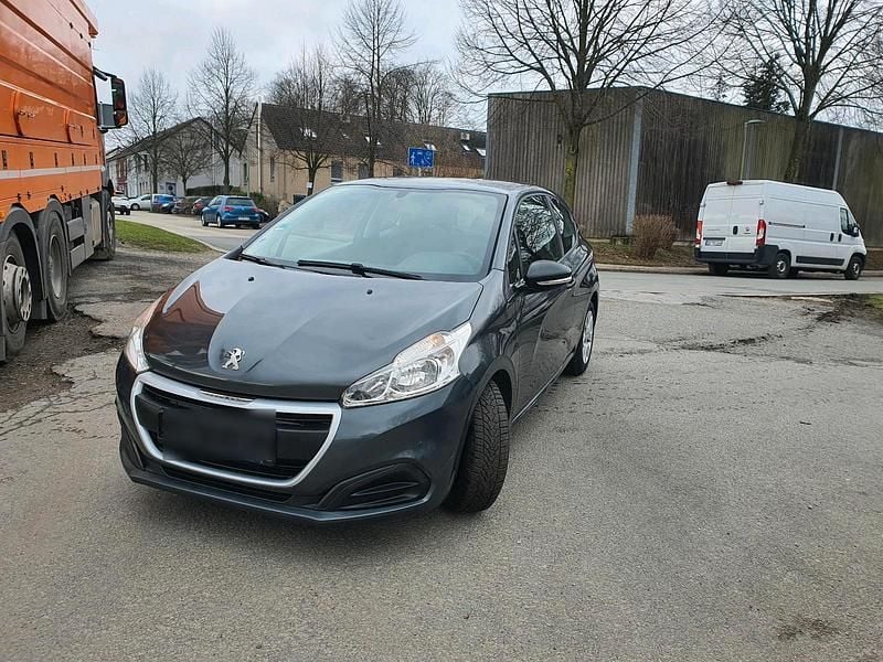 Gebraucht Peugeot 208 68 PS (50 kW) 2016 Grau Kleinwagen