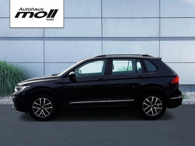 Gebraucht VW Tiguan Life 150 PS (110 kW) 2022 Schwarz SUV