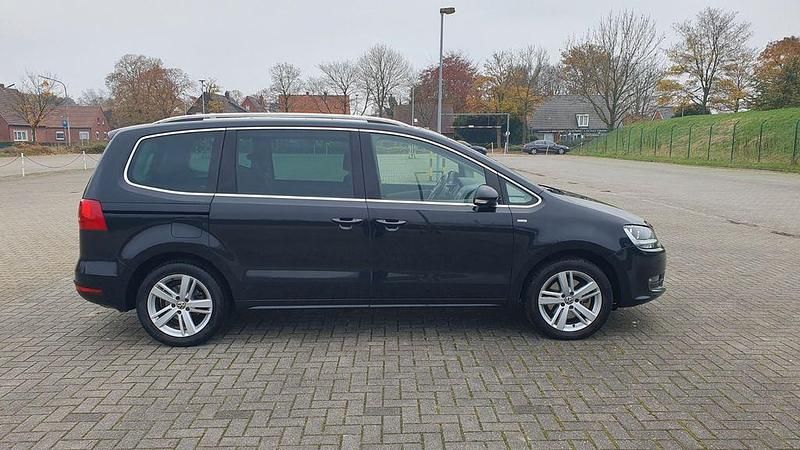 Gebraucht VW Sharan Match 140 PS (102 kW) 2012 Schwarz Van / Kleinbus