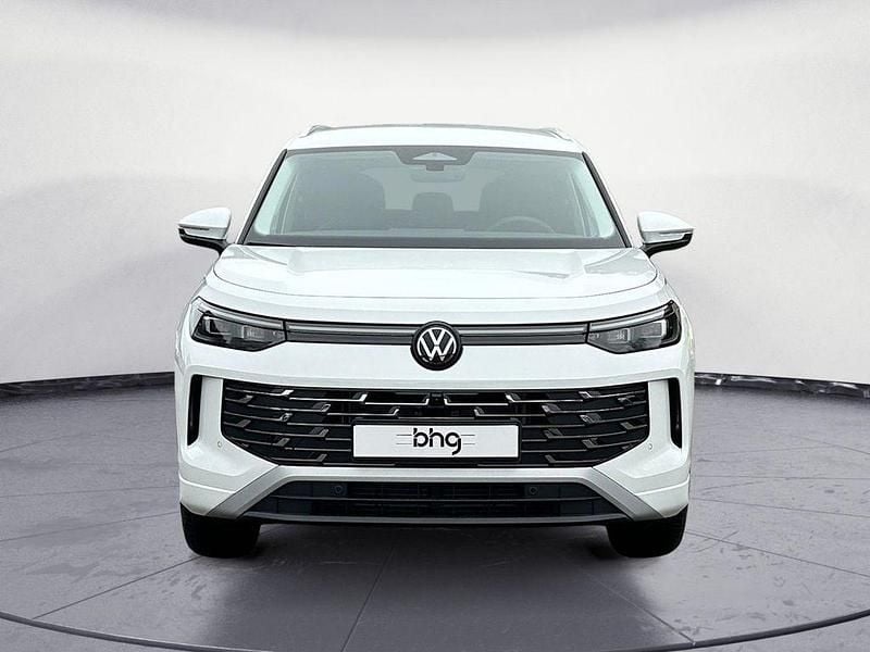 Neu VW Tayron Elegance 150 PS (110 kW) 2025 Pure white SUV