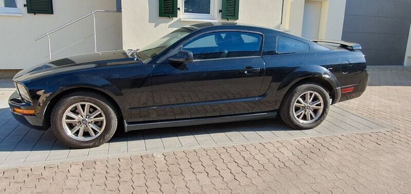 Schwarz Gebraucht 2005 Ford Mustang Coupé | 6.900 € - Bild 1/4