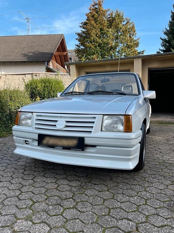 Andere farben Gebraucht 1984 Opel Corsa S Kleinwagen | 8.450 € - Bild 1/4