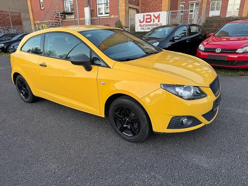 Second-hand Seat Ibiza SC Reference 69 CP (50 kW) 2010 Galben Hatchback