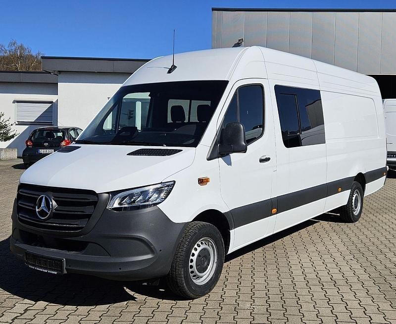 Gebraucht Mercedes Sprinter 170 PS (125 kW) 2025 Weiß Van