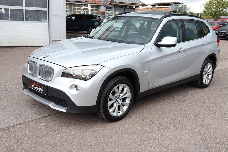 Silber Gebraucht 2010 BMW X1 Sport Line SUV | 13.850 € (Etwas zu teuer) - Bild 1/4