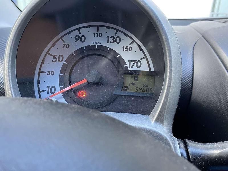 Schwarz Gebraucht 2013 Toyota Aygo Cool Kleinwagen | 5.500 € (Superpreis) - Bild 1/4