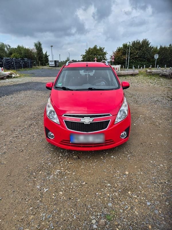 Rot Gebraucht 2010 Chevrolet Spark Kleinwagen | 1.100 € (Guter Preis) - Bild 1/4