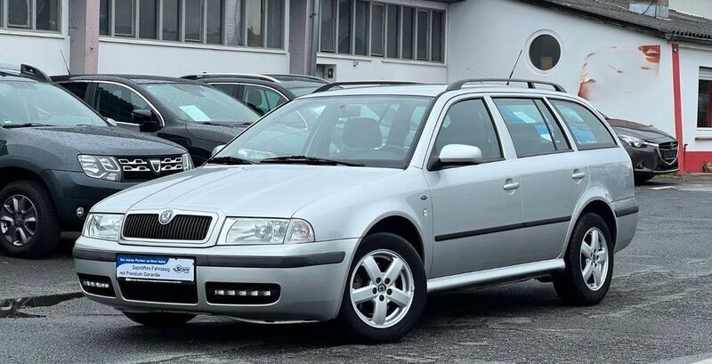 Gebraucht 2001 Skoda Octavia Ambiente Kombi | 3.950 € - Bild 1/4