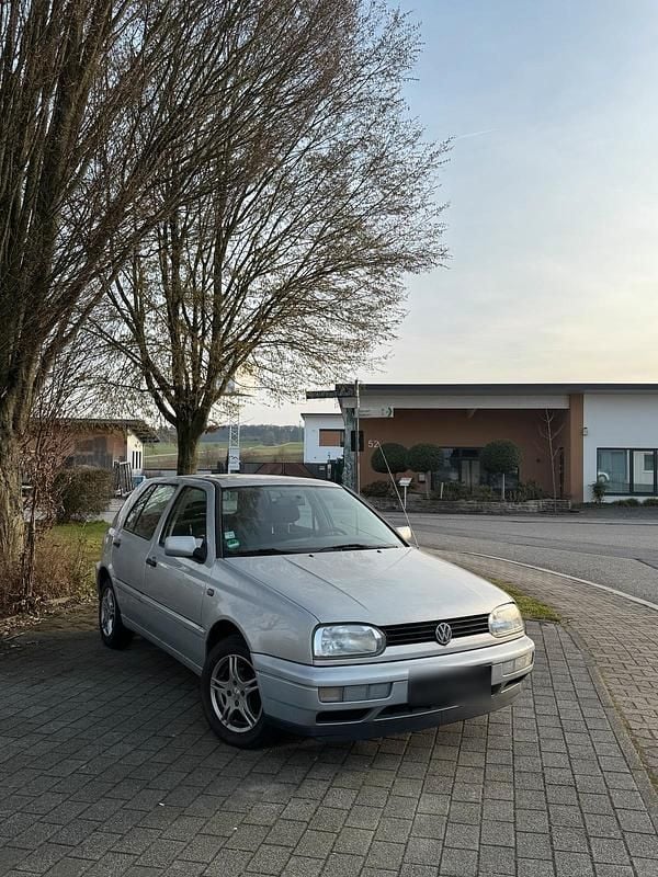 Gebraucht VW Golf III 60 PS (44 kW) 1997 Silber Limousine