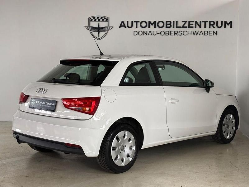 Gebraucht Audi A1 Basis 95 PS (69 kW) 2016 Weiß Kleinwagen