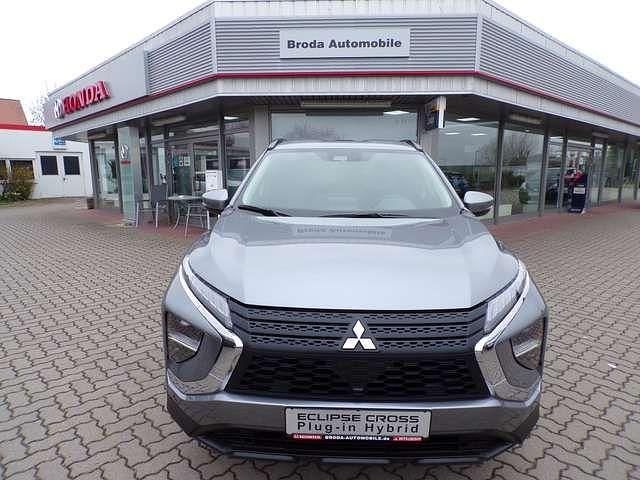 Używany Mitsubishi Eclipse Cross Basis 98 KM (72 kW) 2022 Szary SUV