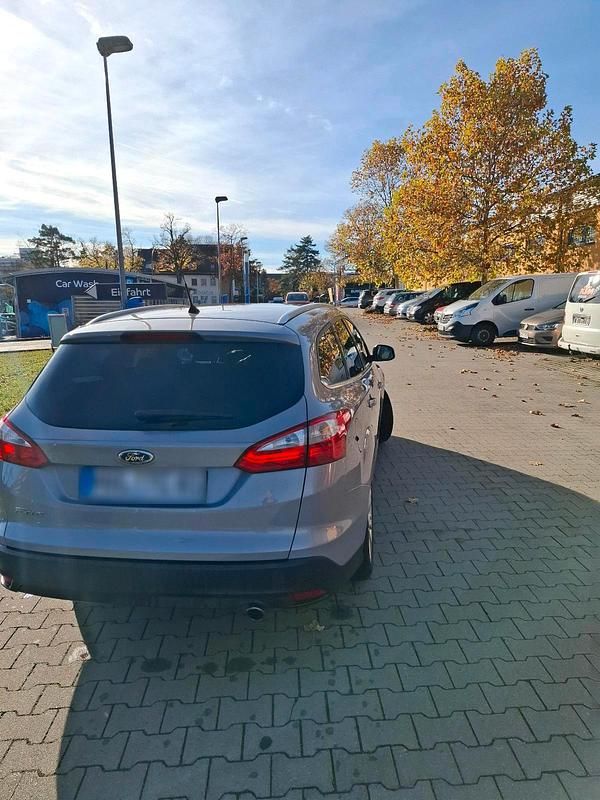 Gebraucht Ford Focus 115 PS (84 kW) 2014 Kombi