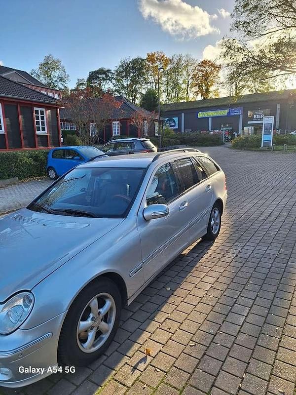 Gebraucht 2006 Mercedes 220 | 3.100 € (Guter Preis) - Bild 1/4