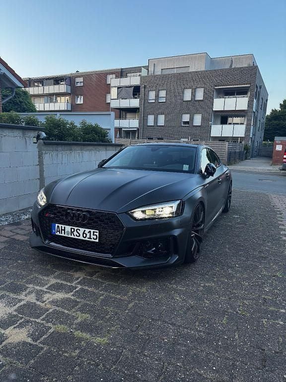 Schwarz Gebraucht 2019 Audi RS5 Ambiente Limousine | 68.500 € - Bild 1/4
