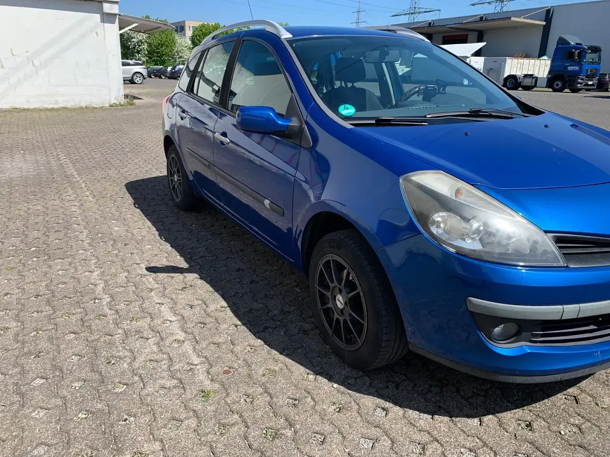 Gebraucht Renault Clio 85 PS (62 kW) 2008 Blau Kombi