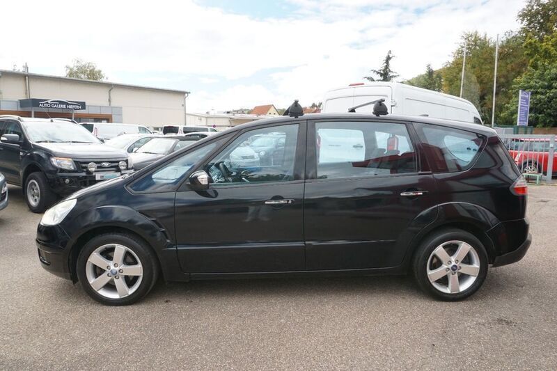 Gebraucht Ford S-MAX Titanium 140 PS (102 kW) 2009 Schwarz Van / Kleinbus