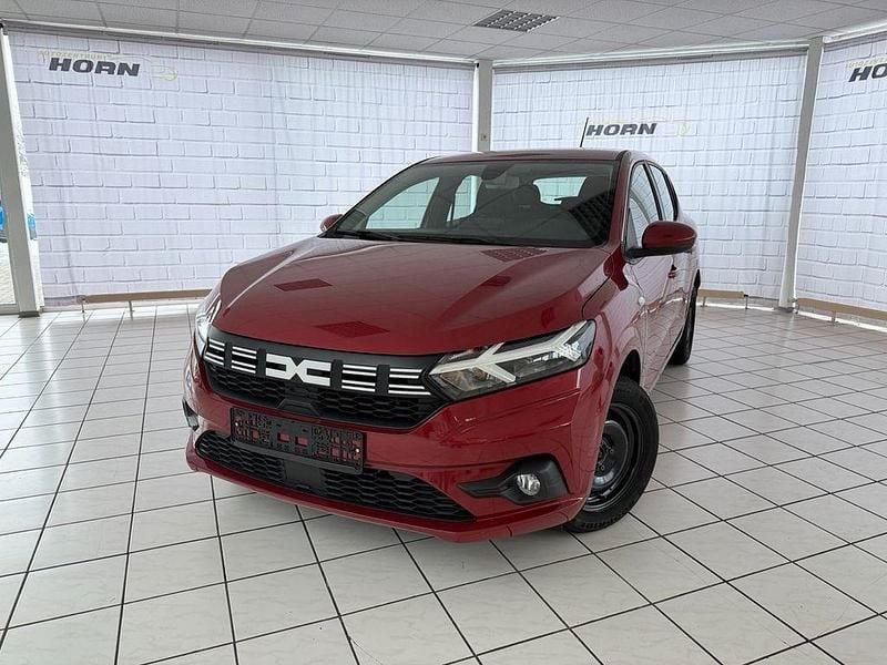 Rot Gebraucht 2023 Dacia Sandero Expression SUV | 14.990 € (Guter Preis) - Bild 1/4