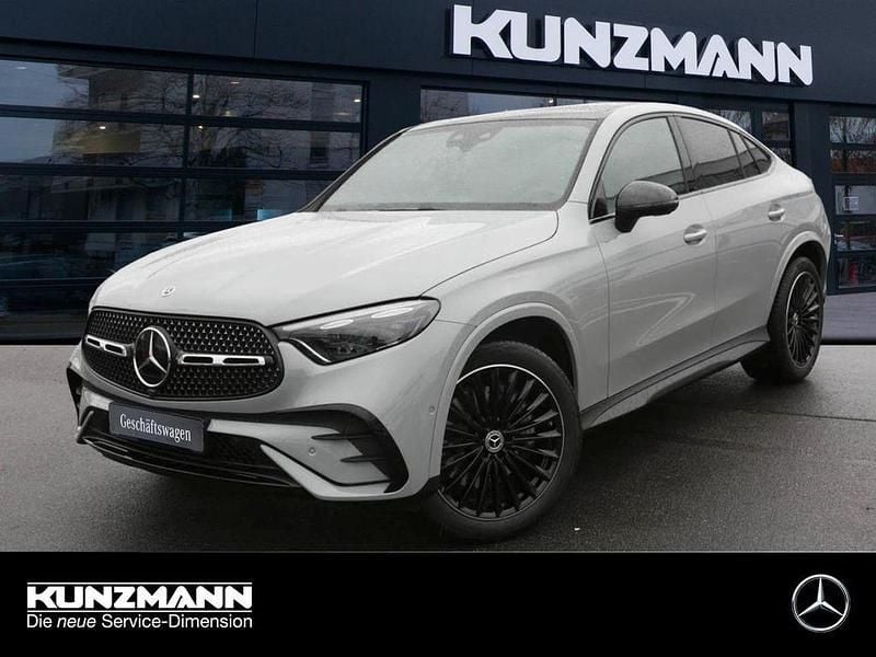 Gebraucht Mercedes GLC300 Night 269 PS (197 kW) 2026 Grau Coupé