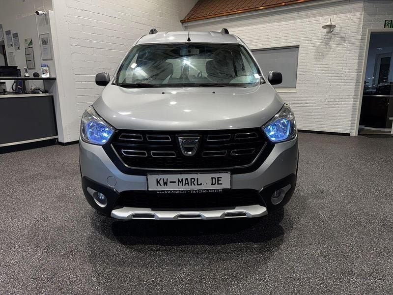 Gebraucht Dacia Dokker Stepway 116 PS (85 kW) 2017 Silber Van / Kleinbus