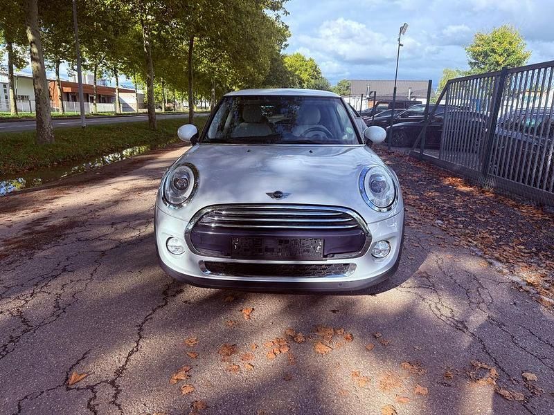 Gebraucht Mini Cooper D 116 PS (85 kW) 2016 Silber Kleinwagen