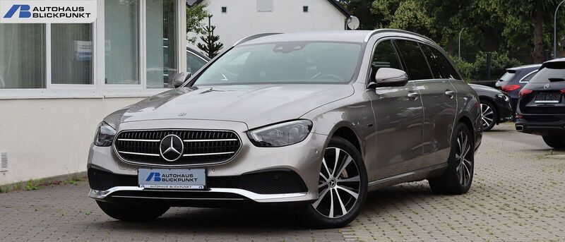 Selenitgrau (metallic) Gebraucht 2020 Mercedes E300 AMG Limousine | 32.780 € (Superpreis) - Bild 1/4