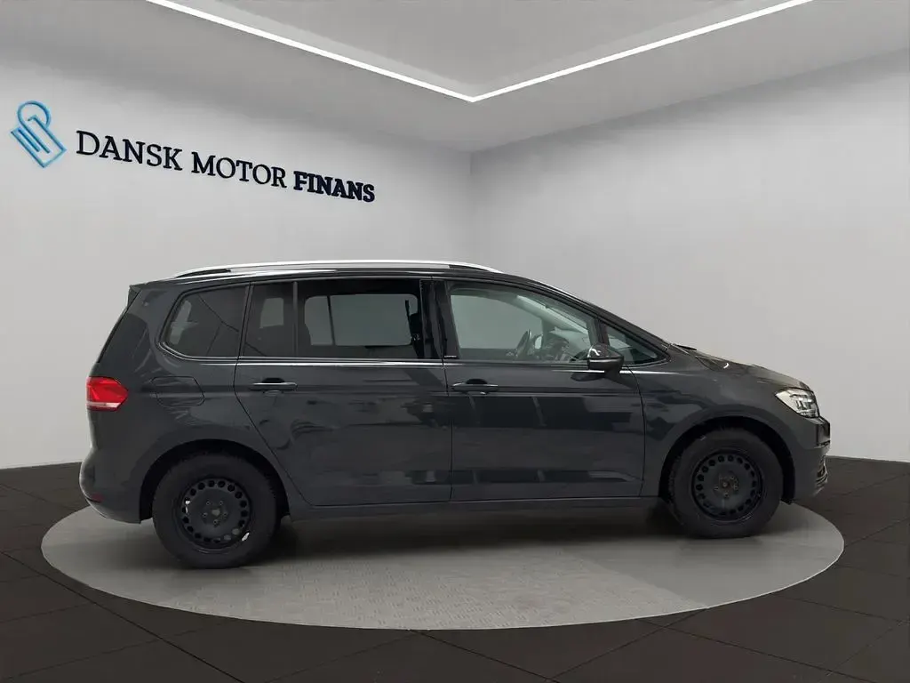 Gebraucht VW Touran 150 PS (110 kW) 2021 Grau Van / Kleinbus
