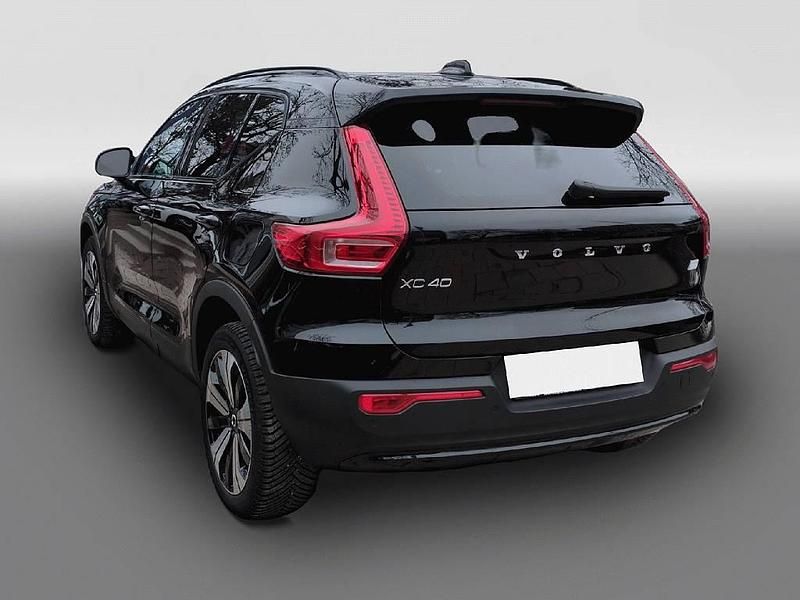 Gebraucht Volvo XC40 Core 169 kW (231 PS) 2023 Schwarz SUV