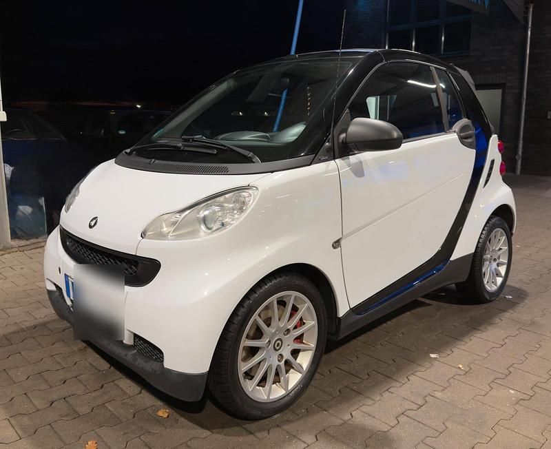Weiß Gebraucht 2008 Smart ForTwo Cabrio Cabrio | 2.999 € (Guter Preis) - Bild 1/4