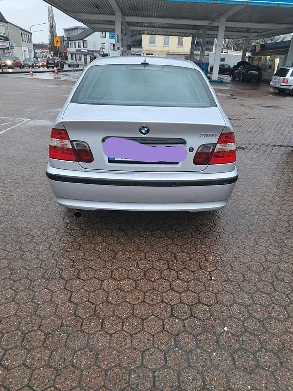 Gebraucht BMW 318 143 PS (105 kW) 2004 Silber Limousine