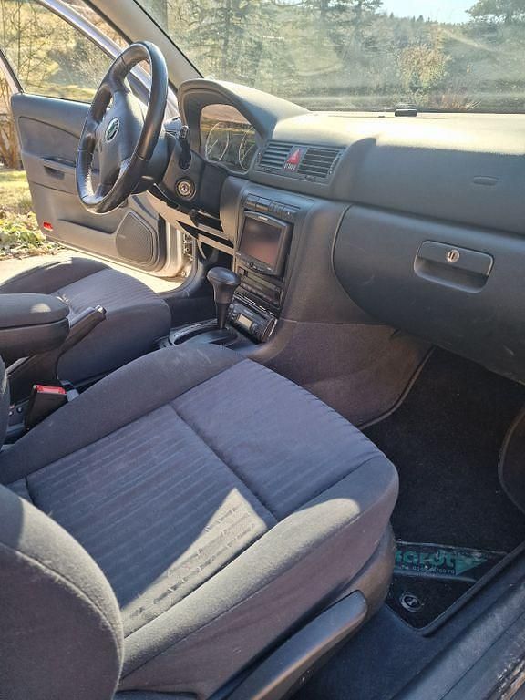 Gebraucht Skoda Octavia Elegance 116 PS (85 kW) 2000 Silber Limousine