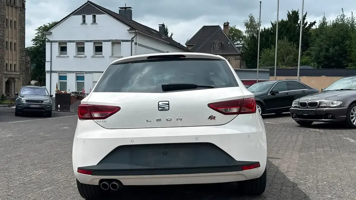 Gebraucht Seat Leon 150 PS (110 kW) 2016 Weiß Kombi