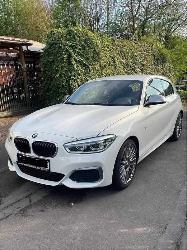 Gebraucht BMW M135 326 PS (239 kW) 2016 Weiß Kleinwagen